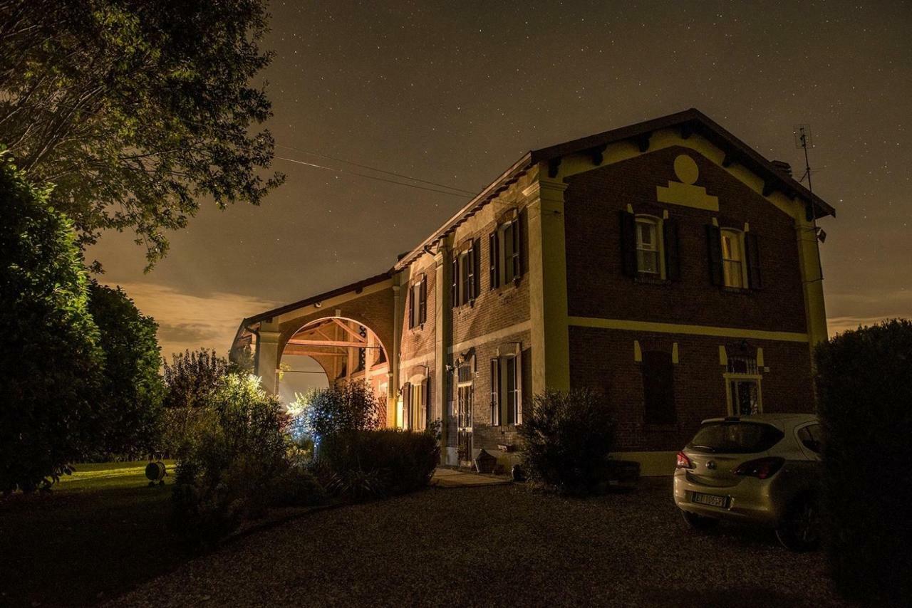 Bed and Breakfast Via Bruno Rossi 23 Ambrogio Екстер'єр фото